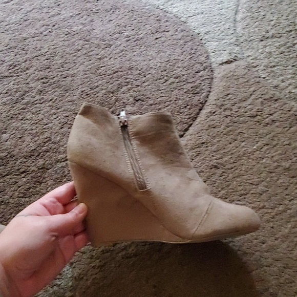 Booties - Picture 5 of 7